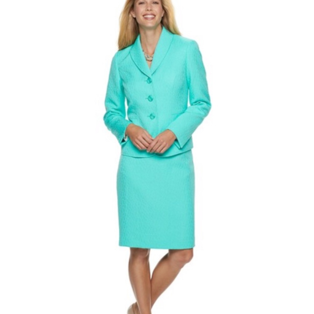 Le Suit Vibrant Aqua Women's Suit Set